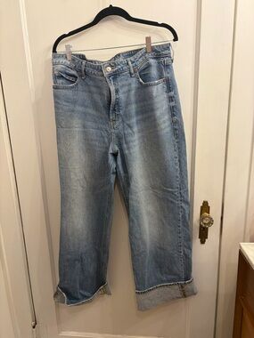 Old Navy Sky-Hi Wide Leg Jeans